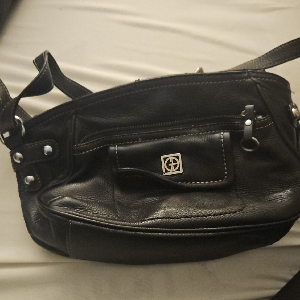 Elegant Black Leather Shoulder Bag